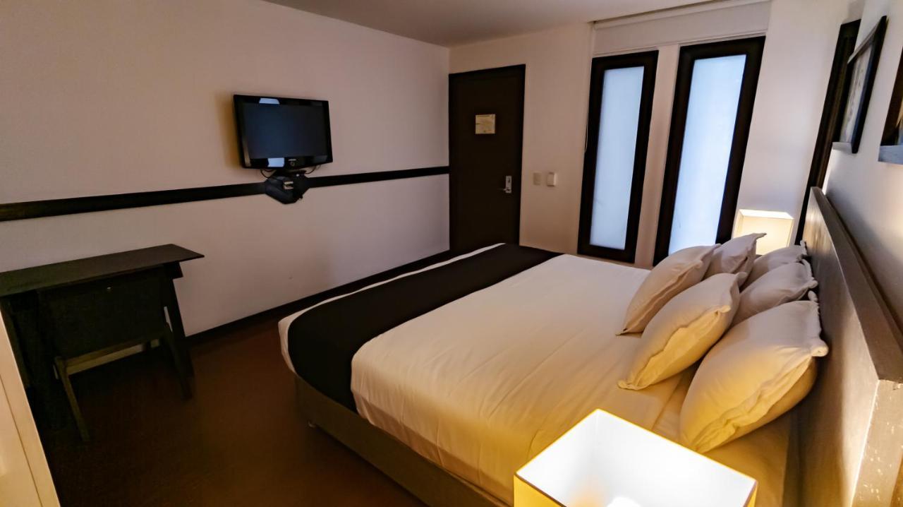 Hotel Charlott Suite 26 Bogotá Exteriör bild