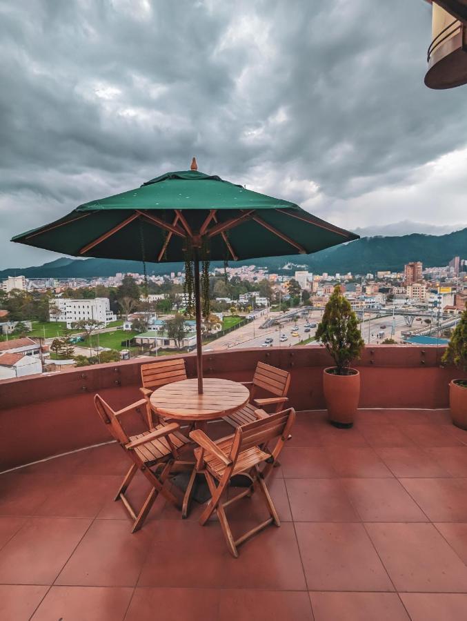 Hotel Charlott Suite 26 Bogotá Exteriör bild